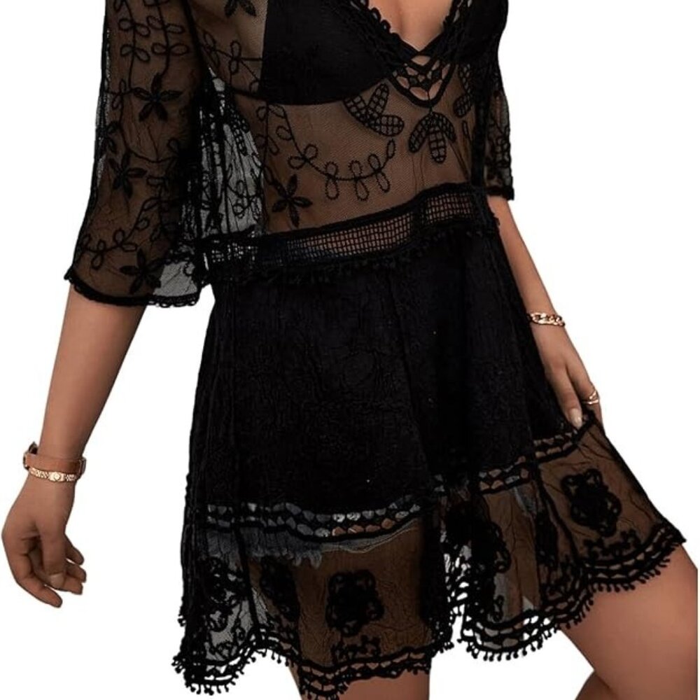 🌷 Black Lace V-neck Beach Cover-up